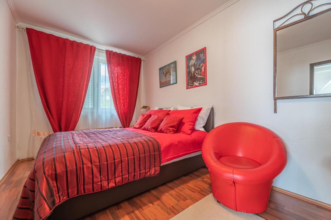 Frile Apartments Nikšić Buitenkant foto
