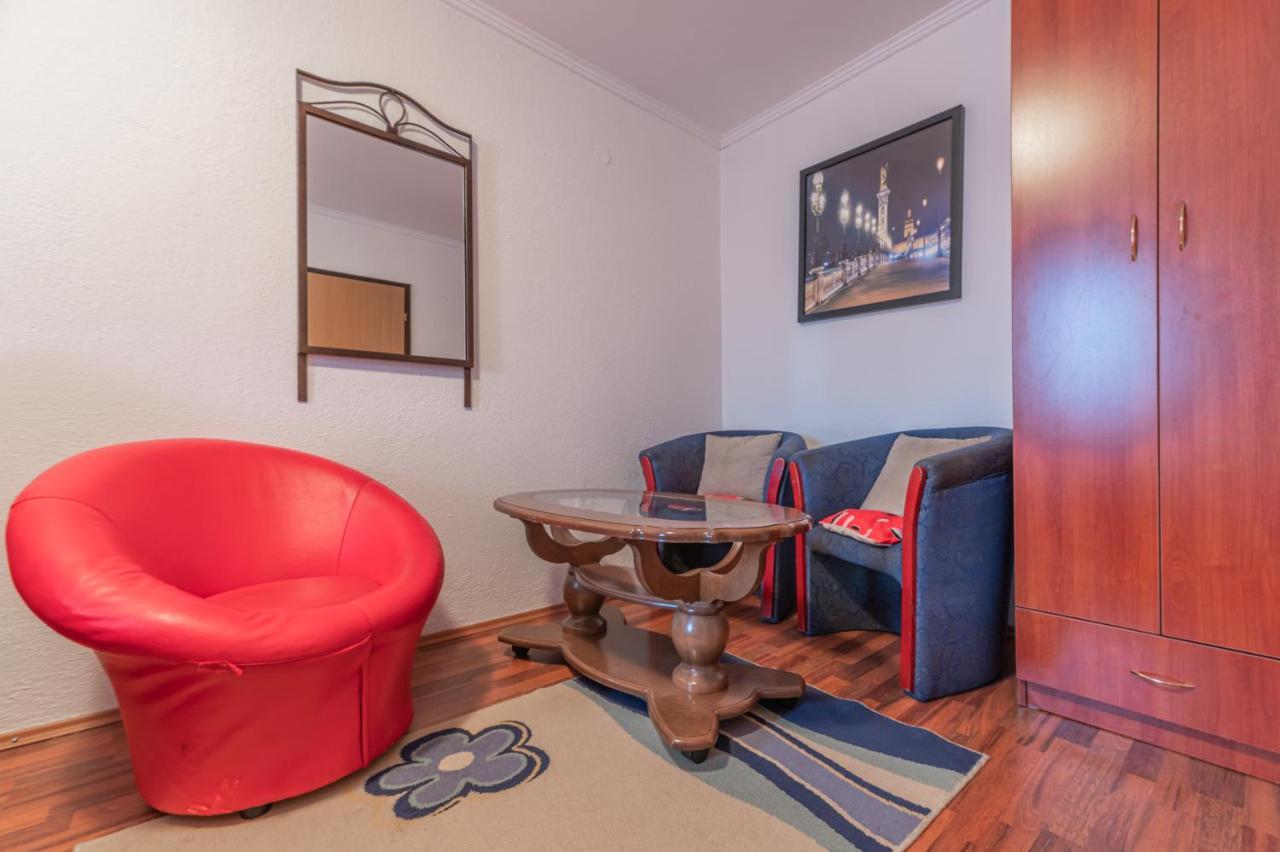 Frile Apartments Nikšić Buitenkant foto