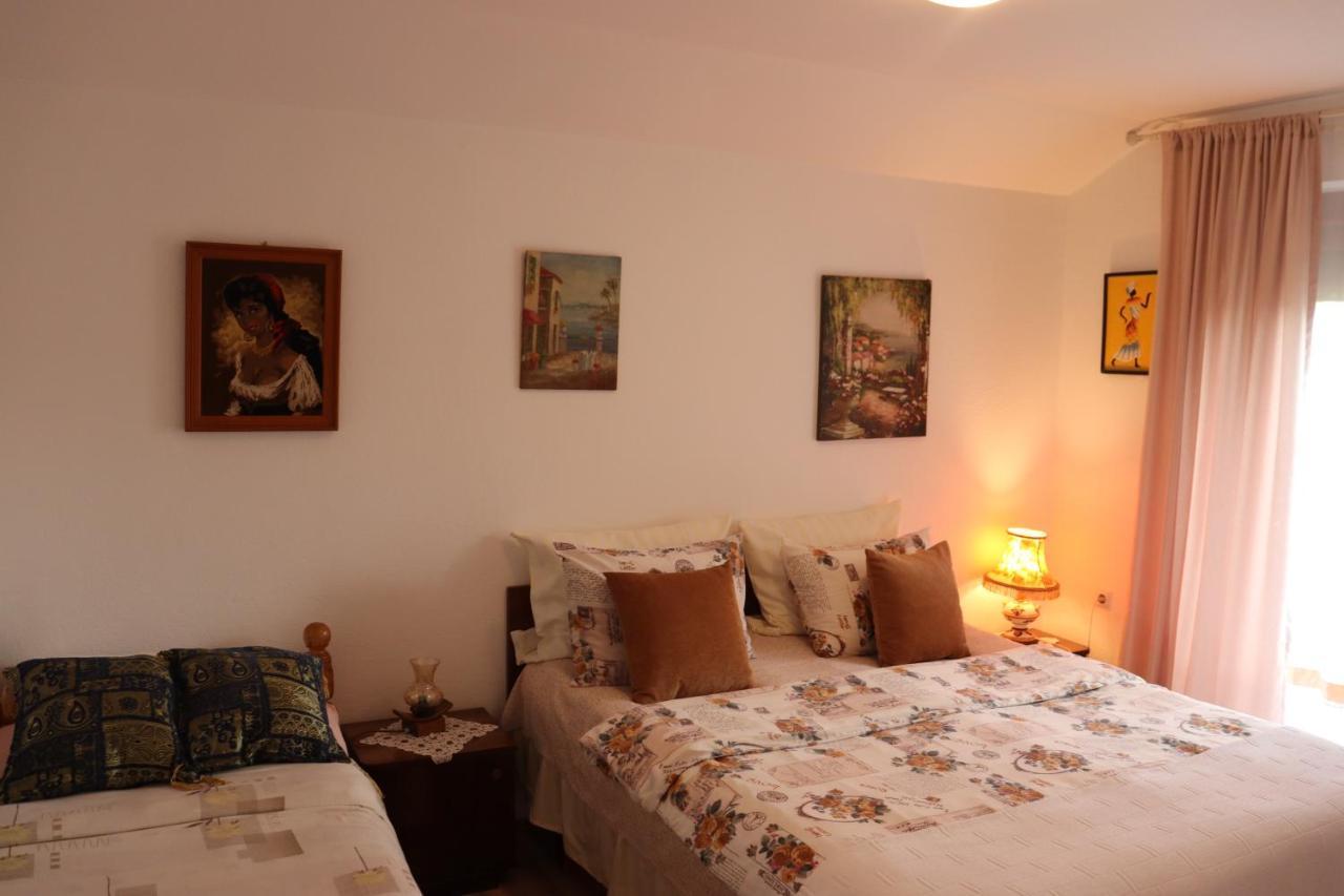 Frile Apartments Nikšić Buitenkant foto