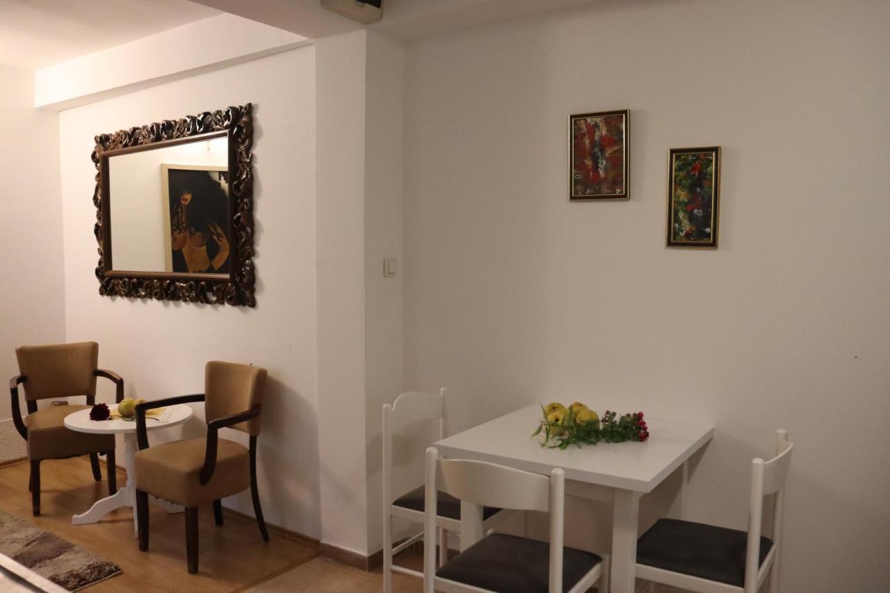 Frile Apartments Nikšić Buitenkant foto